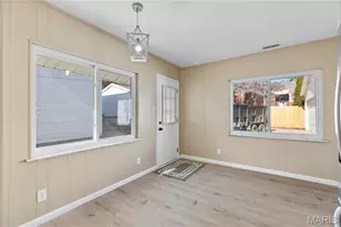 8257 Watson Rd, Saint Louis, MO 63119 - Photo 11