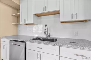 8257 Watson Rd, Saint Louis, MO 63119 - Photo 7