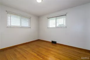 2501 Reav Tel Ct, Mehlville, MO 63125 - Photo 15