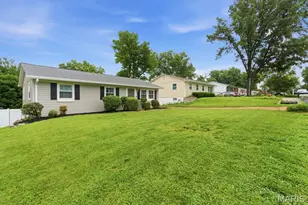 127 E Marseille Dr, Saint Louis, MO 63129 - Photo 45