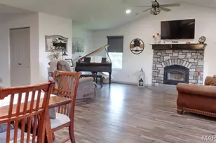 1275 Finney Rd, Robertsville, MO 63072 - Photo 7