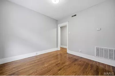 7727 Arthur Avenue, Richmond Heights, MO 63117 - Photo 7