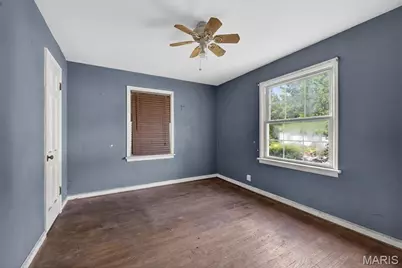 7407 Balfour Drive, Hanley Hills, MO 63133 - Photo 11