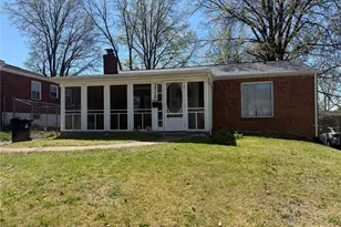 7710 Carleton Ave, University City, MO 63130 - Photo 1
