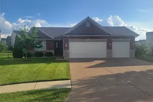 708 Bellingrath Gardens Ct, Wentzville, MO 63385 - Photo 1
