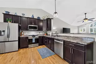 708 Bellingrath Gardens Ct, Wentzville, MO 63385 - Photo 11
