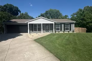 132 Keene Ct, Saint Charles, MO 63303 - Photo 1