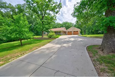 2101 Deer Run Meadows, Troy, MO 63379 - Photo 7