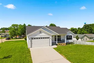205 May Ave, Winfield, MO 63389 - Photo 27
