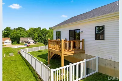 205 May Avenue, Winfield, MO 63389 - Photo 25