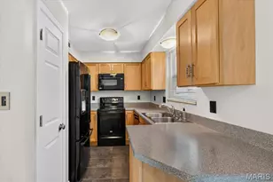 115 Carriage View Dr, Wildwood, MO 63040 - Photo 13