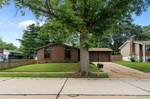 555 Braebridge Rd, Manchester, MO 63021 - Photo 1
