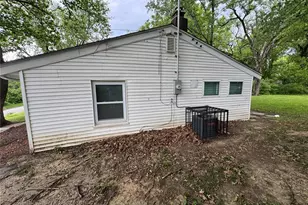 2823 Meadowlark Ave, Saint Louis, MO 63136 - Photo 19