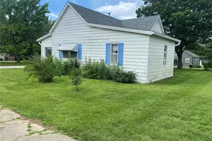 302 W Elm St, Palmyra, MO 63461 - Photo 3