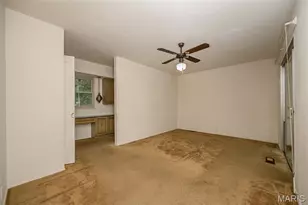 425 Kenilworth Ln, Ballwin, MO 63011 - Photo 19