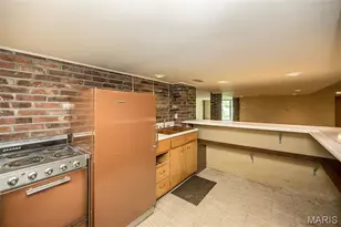 425 Kenilworth Ln, Ballwin, MO 63011 - Photo 45