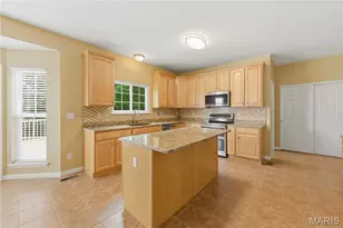 109 Snake River Dr, O'Fallon, MO 63368 - Photo 5