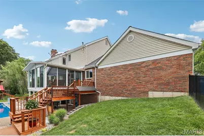 240 Whiting Lane, Chesterfield, MO 63005 - Photo 37
