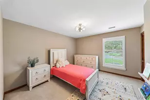 240 Whiting Ln, Chesterfield, MO 63005 - Photo 25