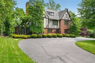 6 Ridgemoor Dr, Clayton, MO 63105 - Photo 1