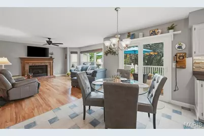 1010 Waldo Lane, Saint Charles, MO 63304 - Photo 17