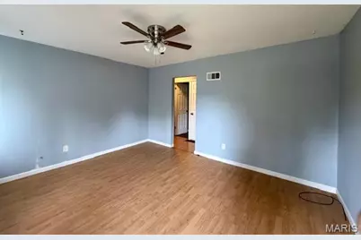 3231 Edmundson Road, Saint Louis, MO 63114 - Photo 5