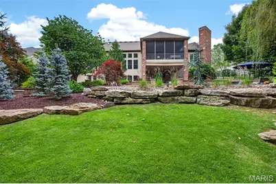 10 Wynnbrook Manor Drive, Saint Charles, MO 63301 - Photo 17