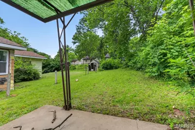 6904 Dunleer Avenue, Pagedale, MO 63130 - Photo 13