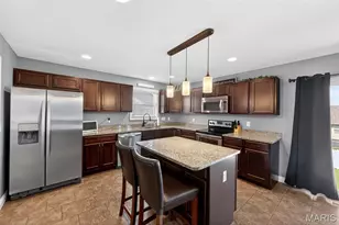 146 Shadow Pointe Dr, Wentzville, MO 63385 - Photo 3