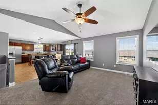146 Shadow Pointe Dr, Wentzville, MO 63385 - Photo 11