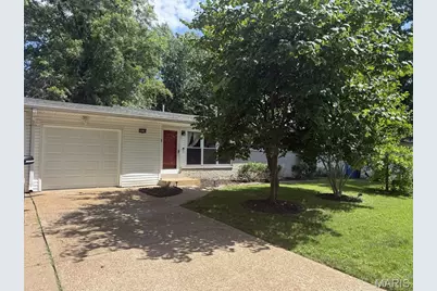 860 Flora Lane, Florissant, MO 63031 - Photo 1
