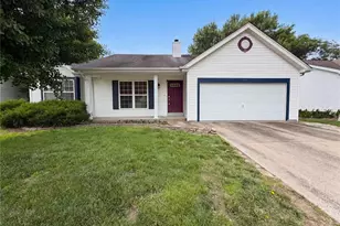 246 Royalltrail Ln, O'Fallon, MO 63368 - Photo 1