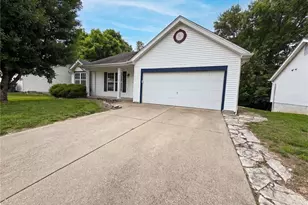 246 Royalltrail Ln, O'Fallon, MO 63368 - Photo 17