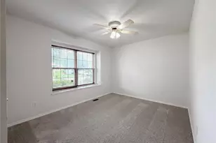246 Royalltrail Ln, O'Fallon, MO 63368 - Photo 9