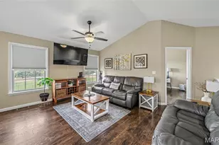 903 Q Avenue, Saint Clair, MO 63077 - Photo 9