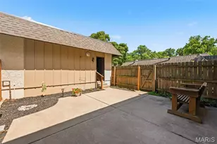 2646 Hampton Rd, Saint Charles, MO 63303 - Photo 7