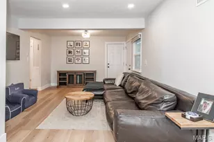 729 Wingan Ln, Saint Louis, MO 63125 - Photo 23