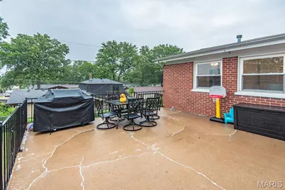 729 Wingan Lane, Saint Louis, MO 63125 - Photo 5