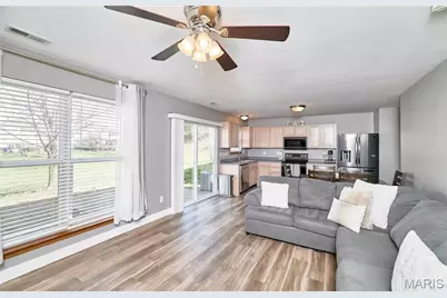 206 Waterside Crossing Court, Saint Peters, MO 63376 - Photo 5