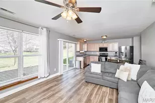 206 Waterside Crossing Ct, Saint Peters, MO 63376 - Photo 5