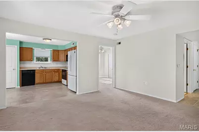 11095 Gravois Road #204, Saint Louis, MO 63126 - Photo 5
