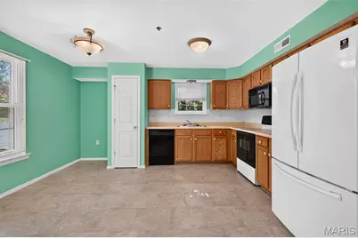 11095 Gravois Road #204, Saint Louis, MO 63126 - Photo 7