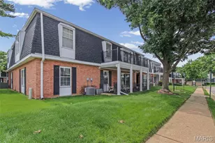 1674 Blue Ridge Dr, Saint Louis, MO 63125 - Photo 43