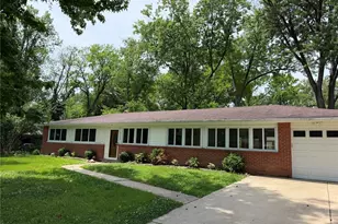 709 Elkington Ln, Olivette, MO 63132 - Photo 1
