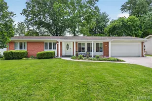 842 Lesparre Dr, Creve Coeur, MO 63141 - Photo 1