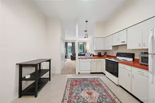 906 Russell Blvd, Saint Louis, MO 63104 - Photo 25