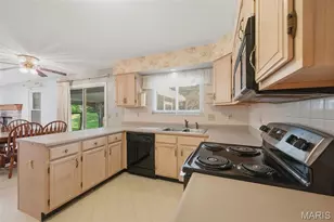 2082 Hackmann Estates Dr, Saint Charles, MO 63303 - Photo 9