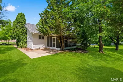 2082 Hackmann Estates Drive, Saint Charles, MO 63303 - Photo 25