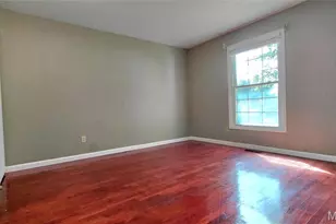 874 Hollyridge Dr, Ballwin, MO 63011 - Photo 11