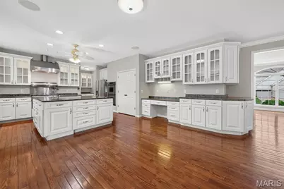 3010 Brook Hollow Drive, O'Fallon, MO 63366 - Photo 3